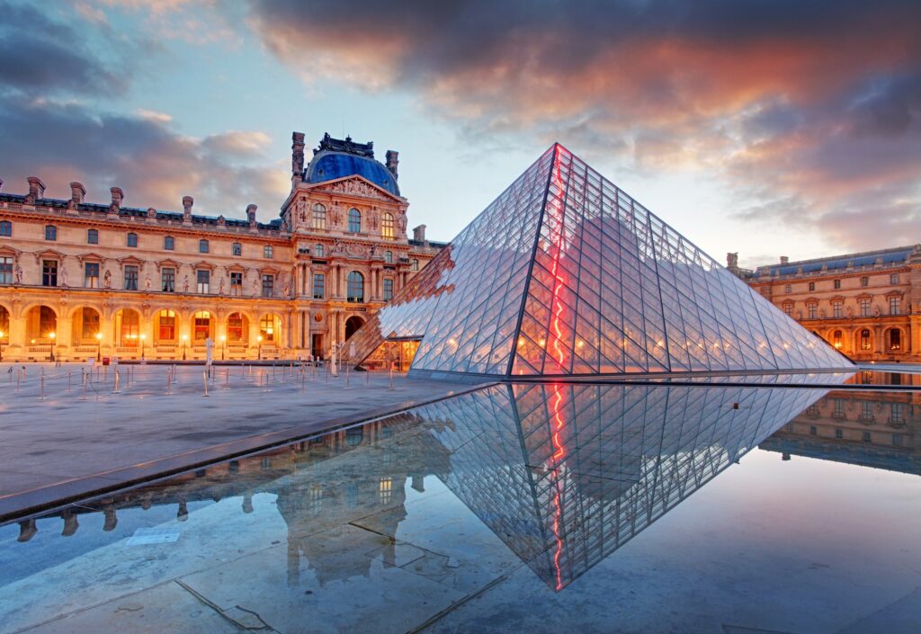 Secrets-of-Louvre-1-1024x705